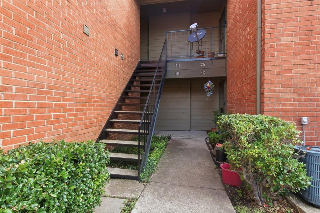 5909 Lake Hubbard Parkway 211