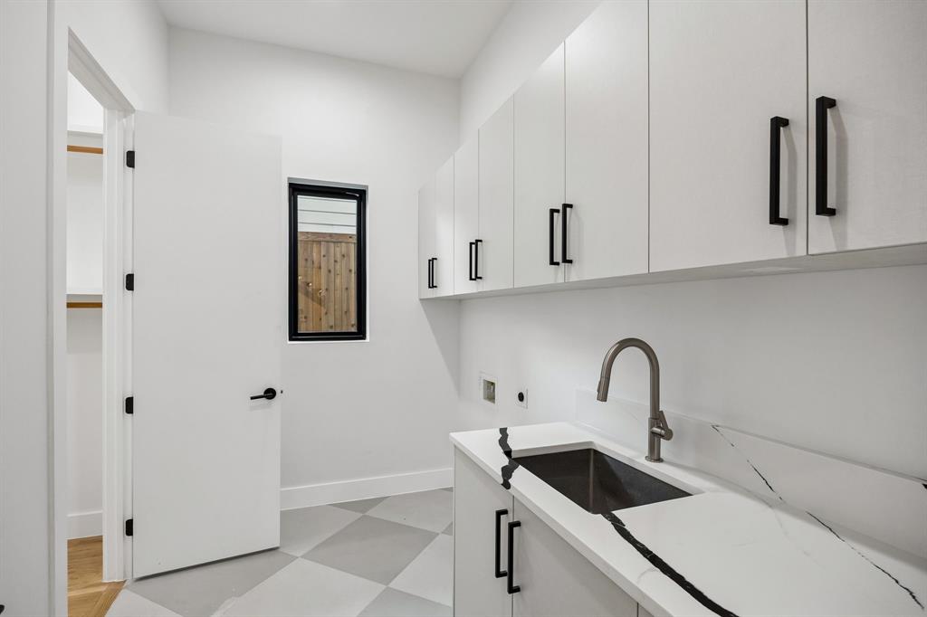 Wilshire Heights - Residential