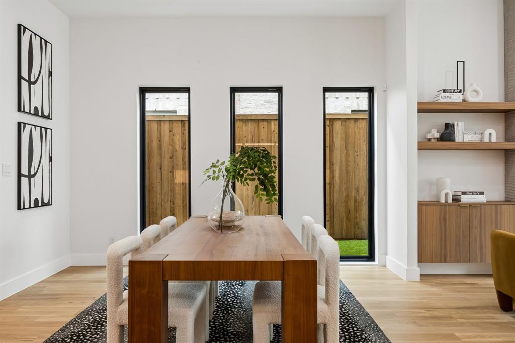 Wilshire Heights - Residential