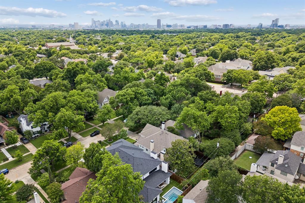Wilshire Heights - Residential