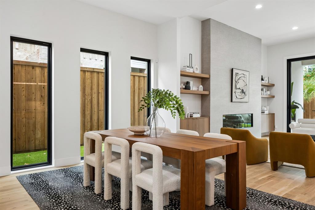 Wilshire Heights - Residential