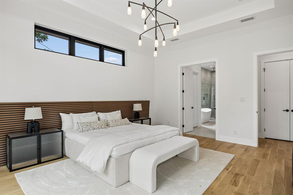 Wilshire Heights - Residential