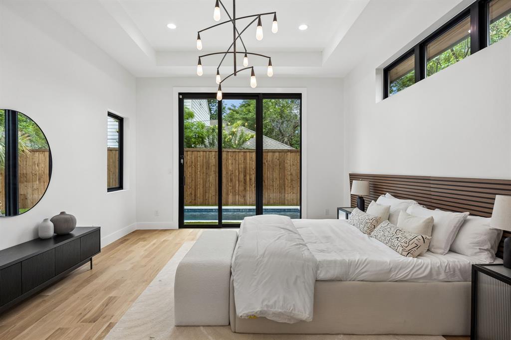 Wilshire Heights - Residential
