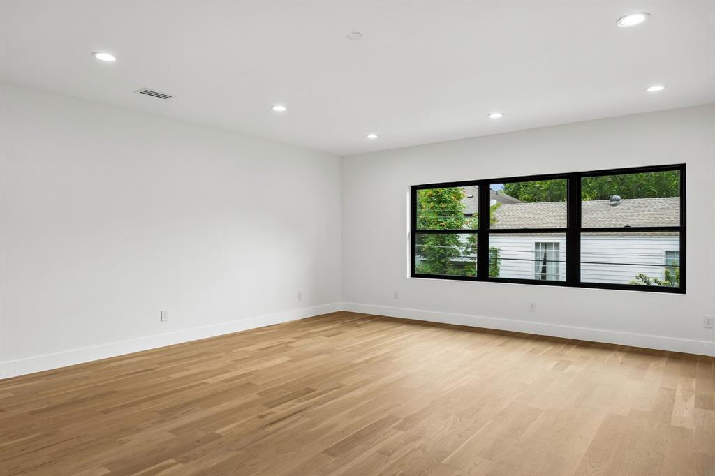 Wilshire Heights - Residential