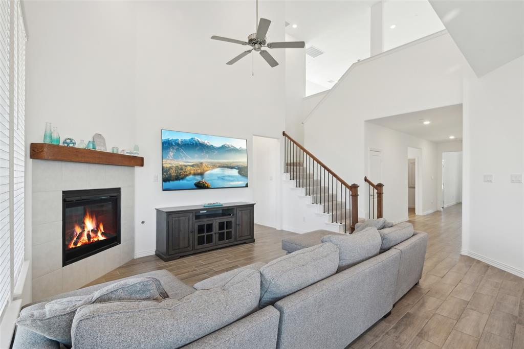 3437 Creekbluff Circle