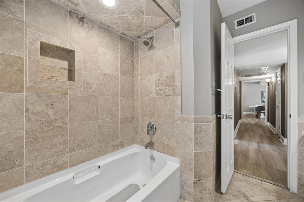 Paradiso Condominiums Ph 2 - Residential