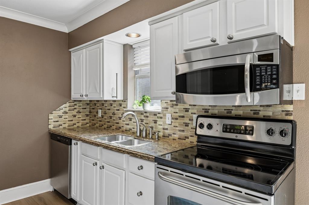 7730 Meadow Road 205