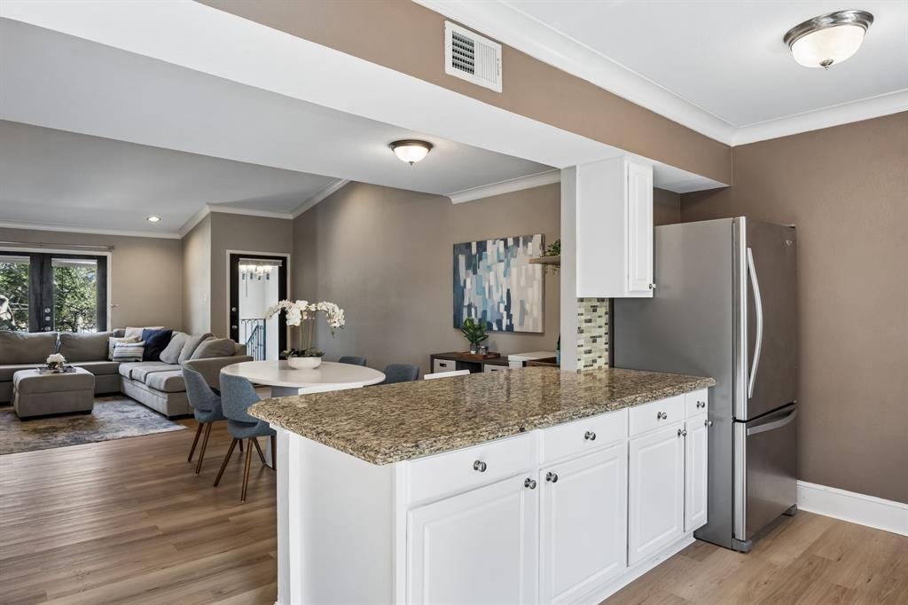 7730 Meadow Road 205