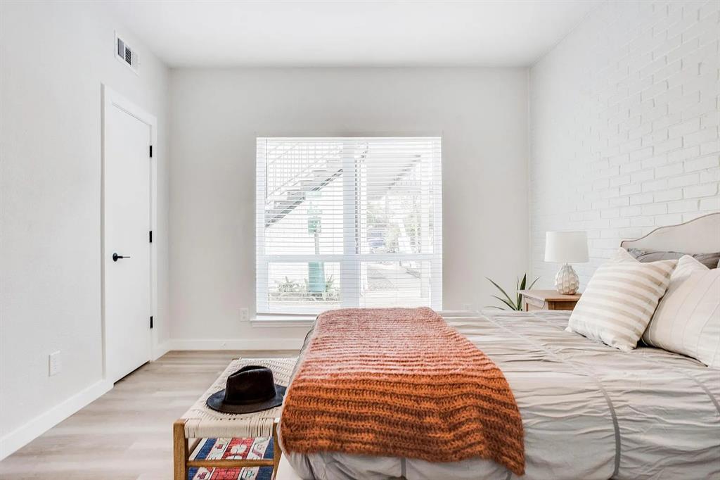 Bowser & Lemmons Oak Lawn - Residential Lease