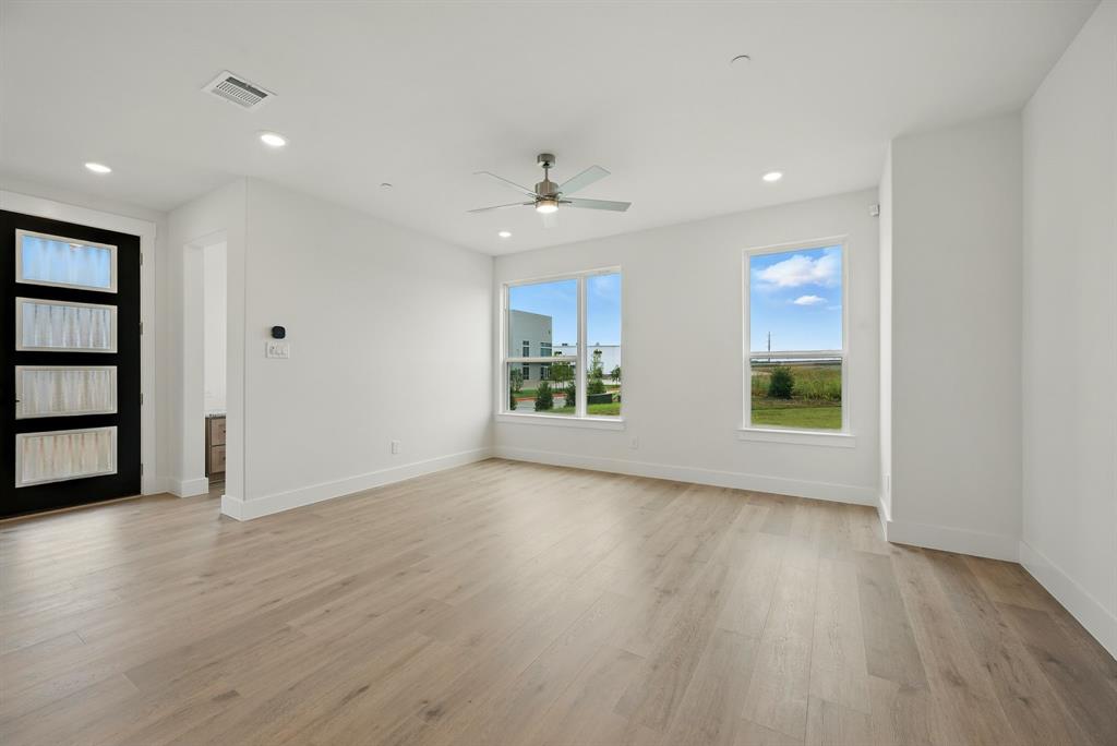 863 Lennox Drive