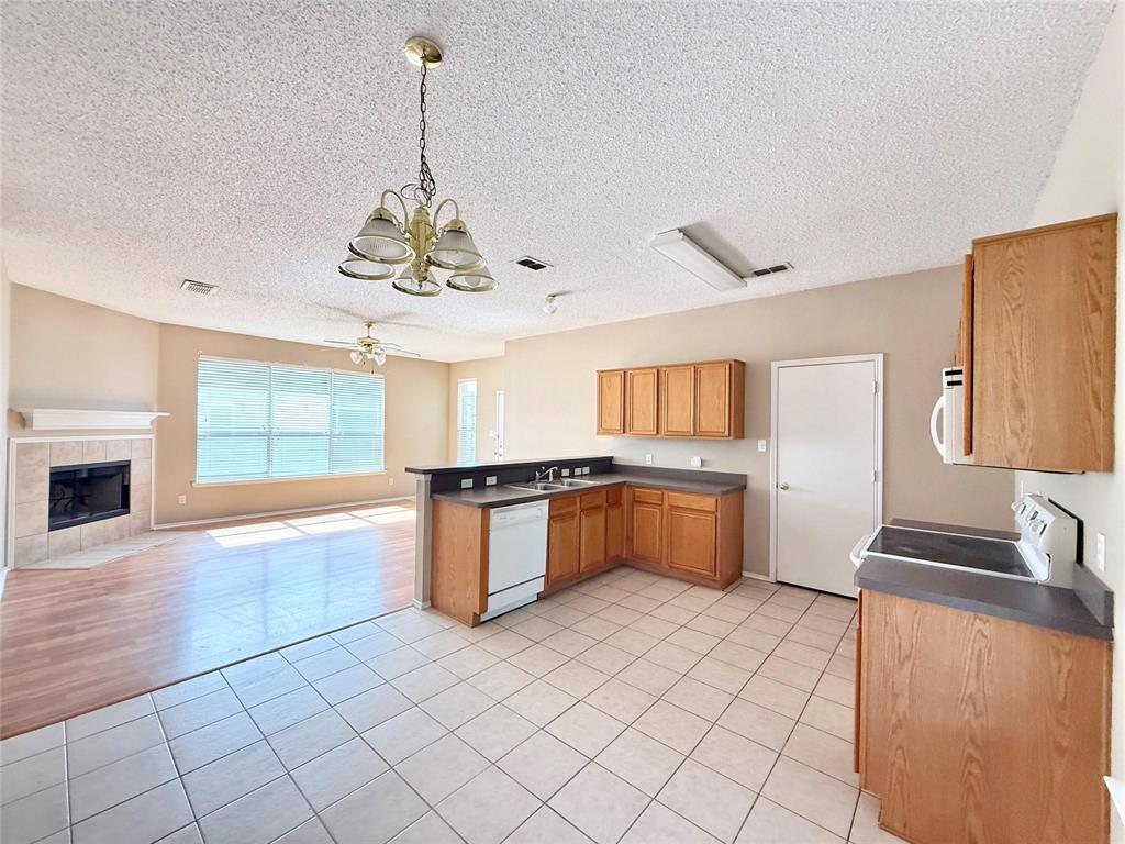 Marine Creek Hills Add - Residential Lease