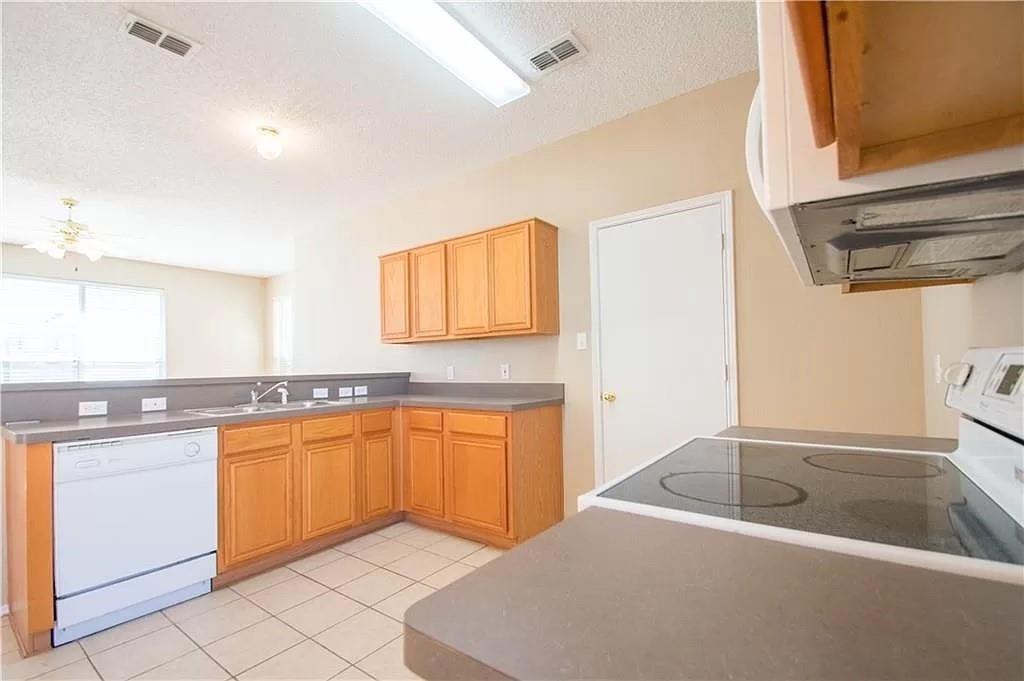 Marine Creek Hills Add - Residential Lease