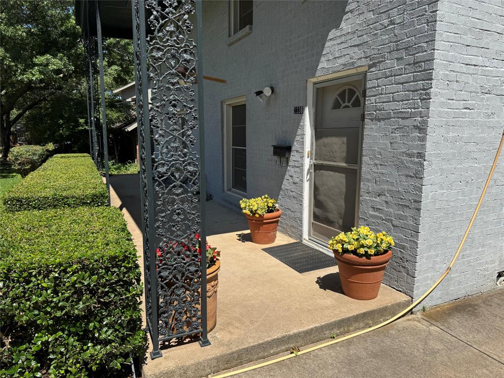 Fort Worth, Texas 76110, United States, 2 Bedrooms Bedrooms, ,2 BathroomsBathrooms,Residential,Active,147815