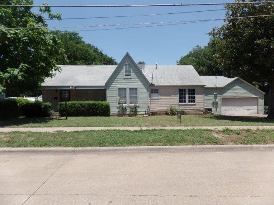 HUGE PRICE REDUCTION! SELLER FINANCING may be available!  Hurry to this great valued, spacious, home on MORE than a third of an acre!!! Very versatile floor plan with tons of room for everyone!  4 bedrooms are downstairs with 2 full baths.  The L shaped space upstairs could be another bedroom ( just add a closet) , or den with game room and also has an upstairs bathroom!  NO BLIND OFFERS, PLEASE!