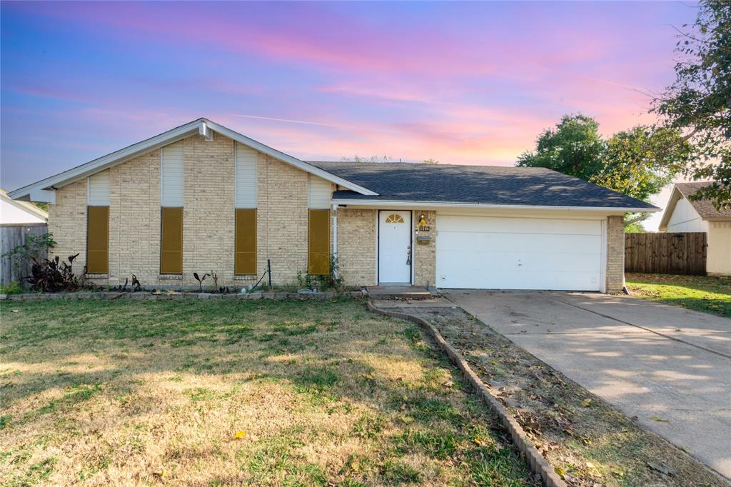 2304 Greenwood Cir, Carrollton, TX, 75006