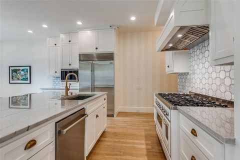 Tiny photo for 4544 Westway Avenue, Highland Park, TX 75205 (MLS # 20994515)