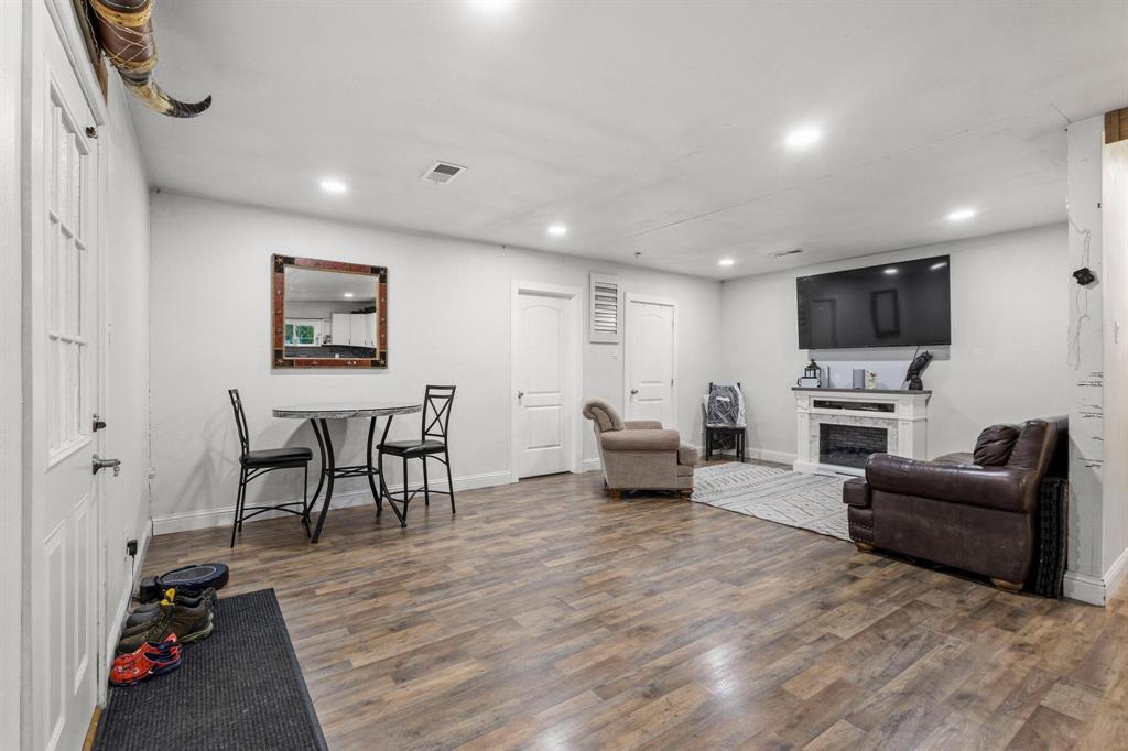 221 Braz Street