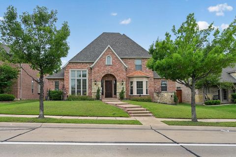 Photo of 2416 Lady Of The Lake Boulevard, Lewisville, TX 75056 (MLS # 21239838)