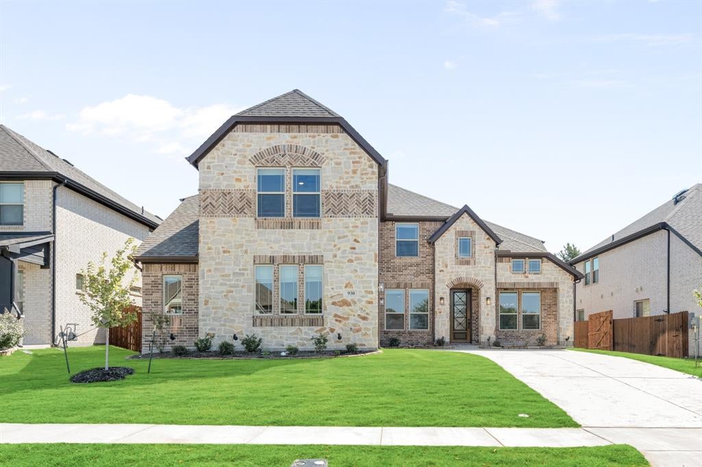 930 Cardinal Drive