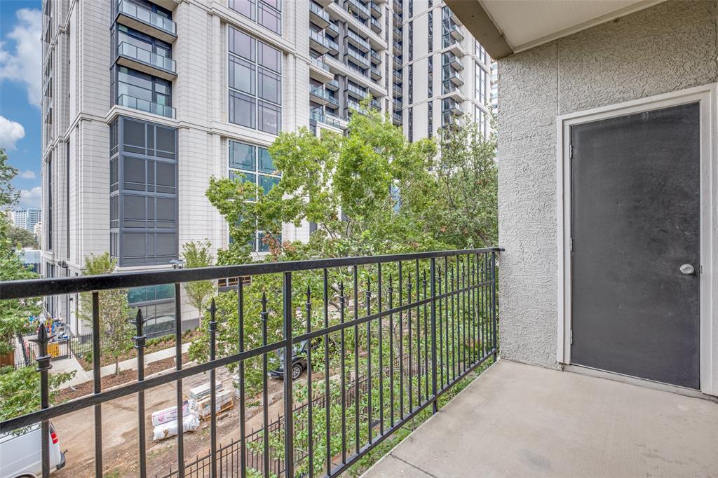 Topaz Twnhms Condos - Residential Lease