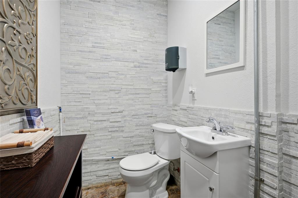 Otp Denison - Commercial Sale