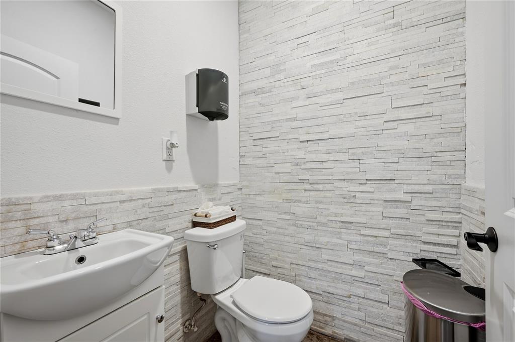 Otp Denison - Commercial Sale