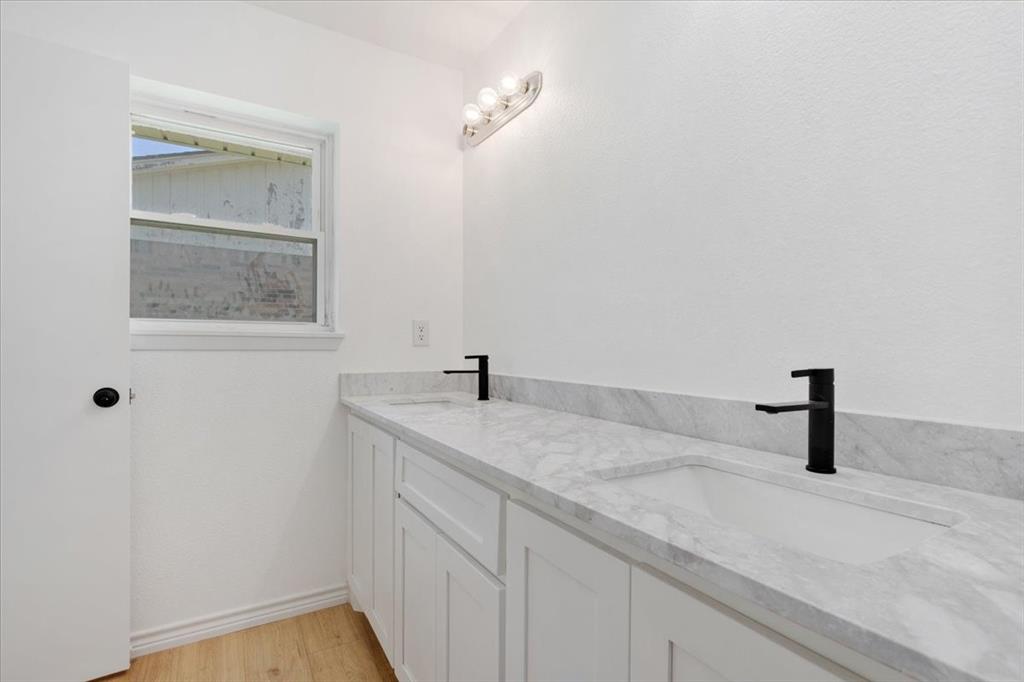 Thompson C W Add - Residential