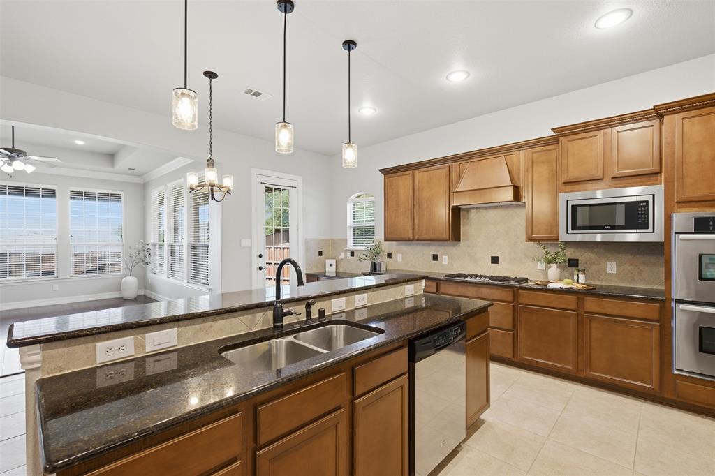 5700 Waterford Lane