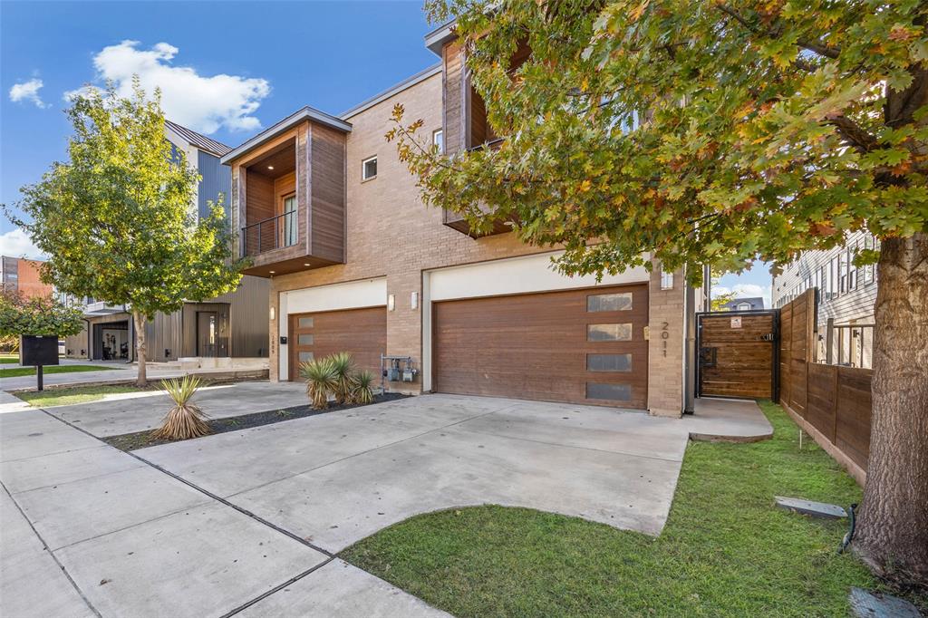 2011 N Prairie Avenue 2011