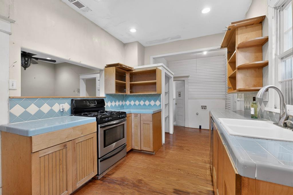 East Columbia Place - Residential