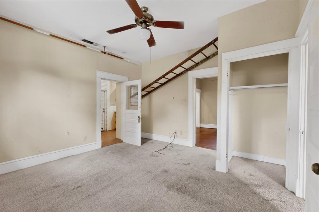 East Columbia Place - Residential