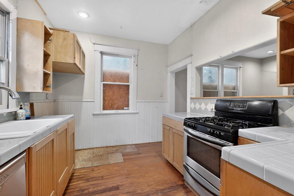 East Columbia Place - Residential