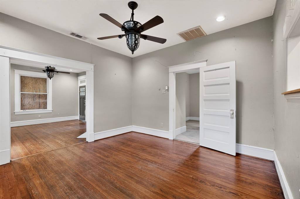 East Columbia Place - Residential