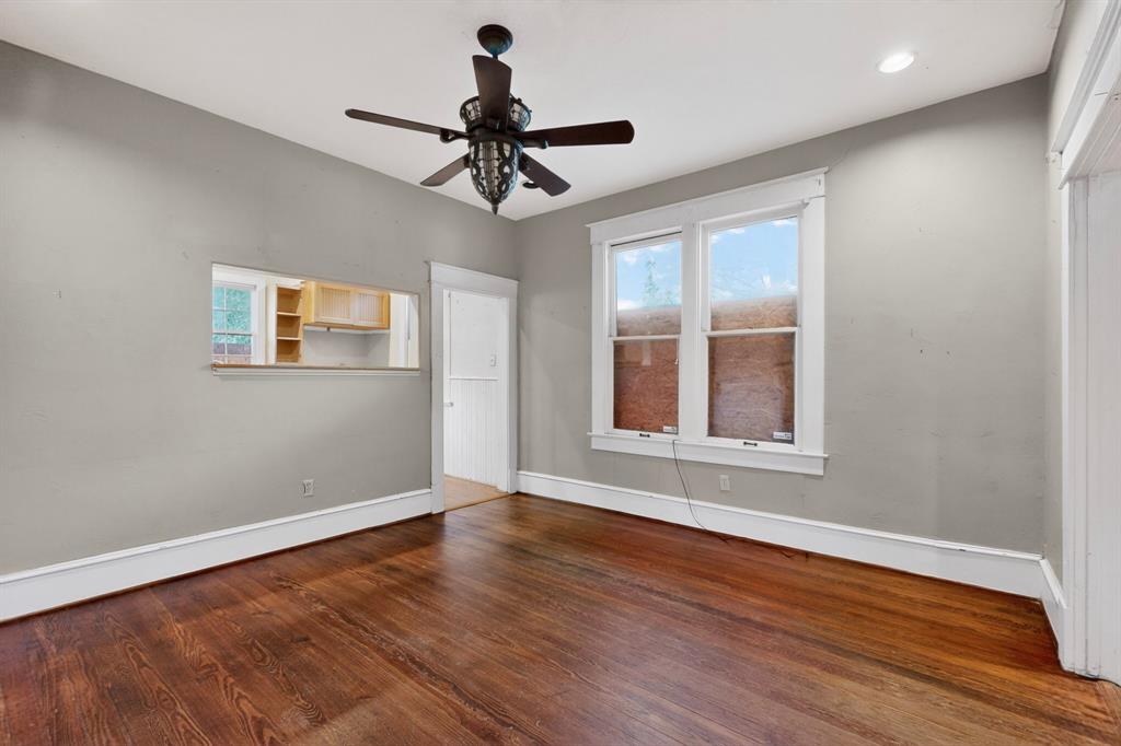 East Columbia Place - Residential