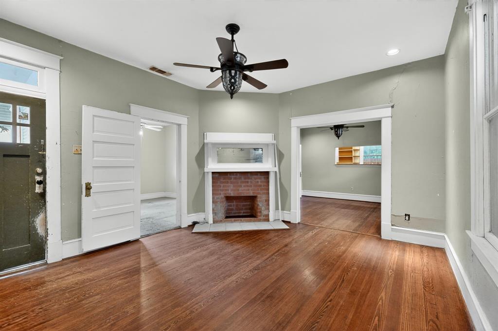 East Columbia Place - Residential