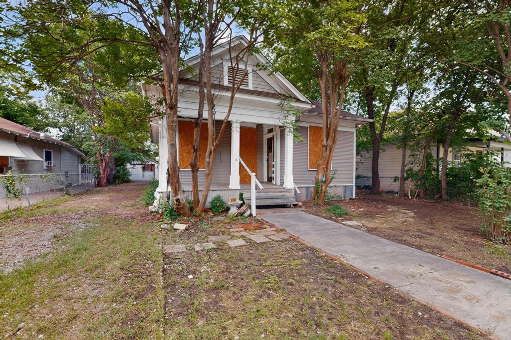East Columbia Place - Residential