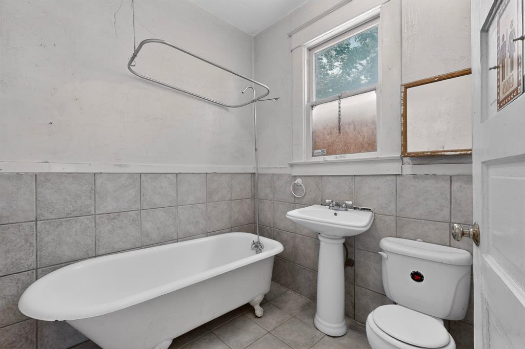 East Columbia Place - Residential