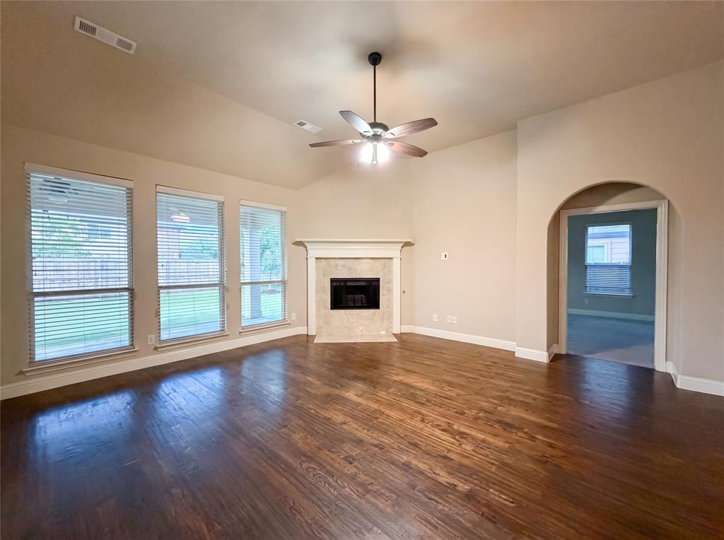 725 Lyndhurst Drive