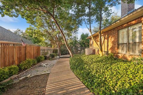 A home in Benbrook