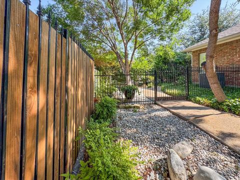 A home in Benbrook