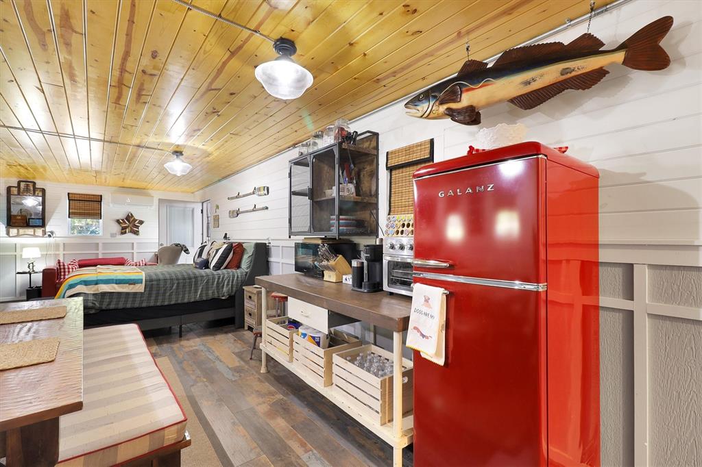 Jm Copp Surv Abs #290 - Land