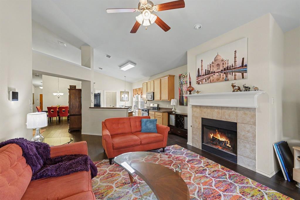 5896 Vista Heights Lane