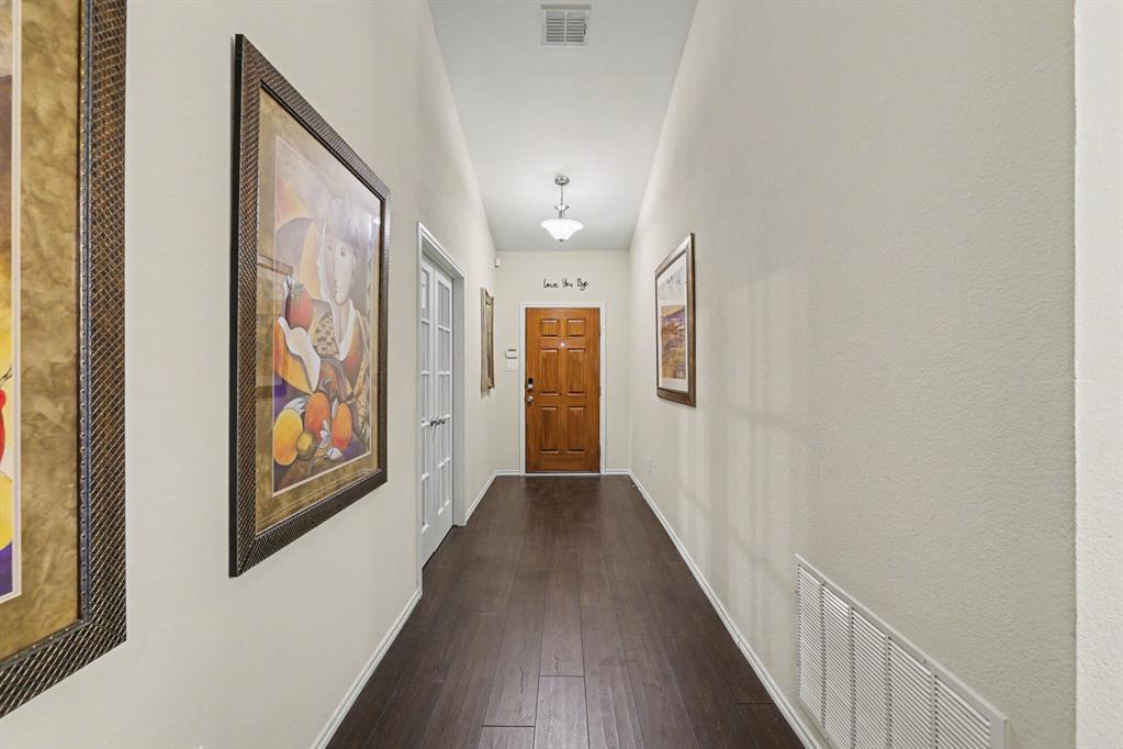 5896 Vista Heights Lane