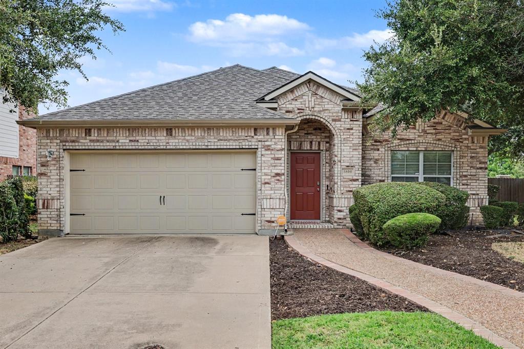 5896 Vista Heights Lane