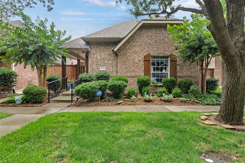 7585 Glasshouse Walk