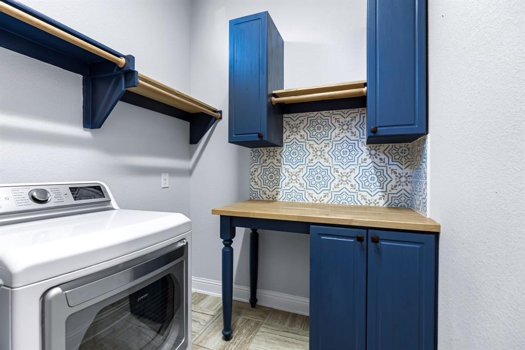 Oglethorpe Village At Savannah - Residential