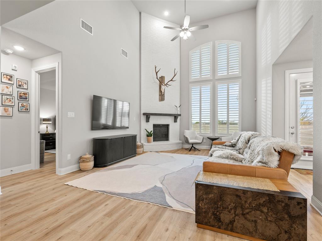 Tavolo Park - Residential Lease