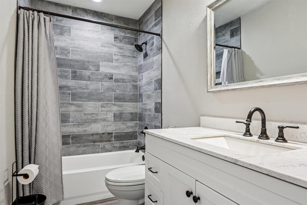 A0774 M Moore - Residential