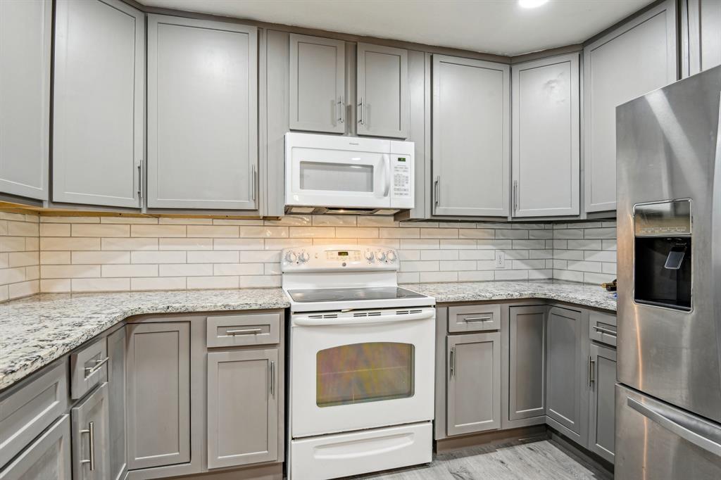 A0774 M Moore - Residential