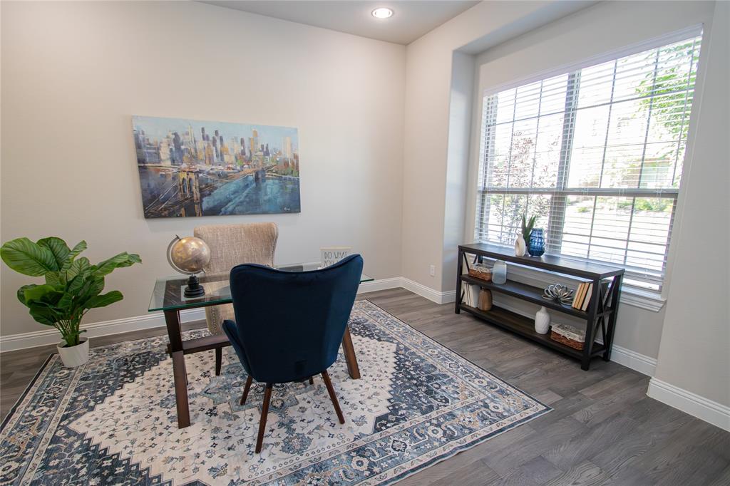 12709 Royal Oaks Lane